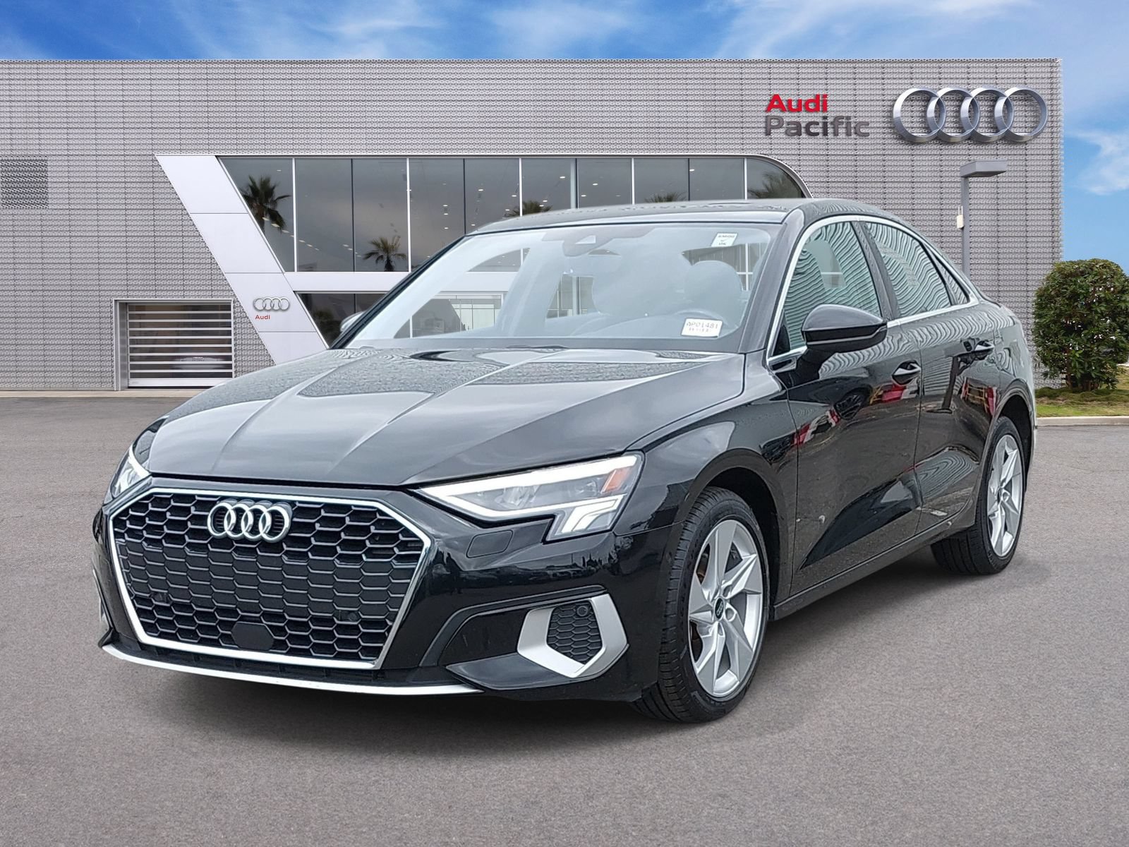 Used 2024 Audi A3 2.0T Premium FWD image 1