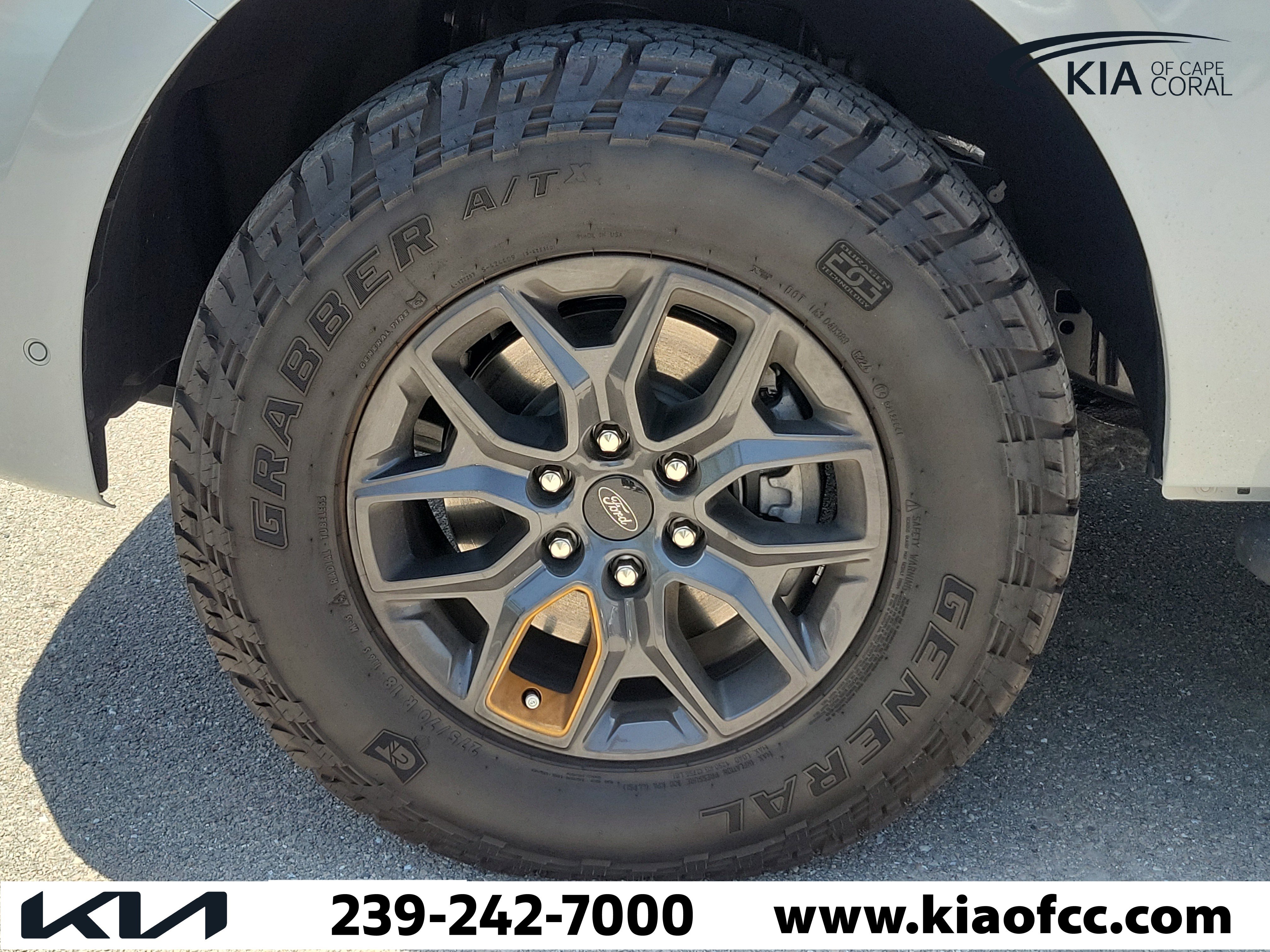 Used 2025 Ford Expedition Tremor image 7