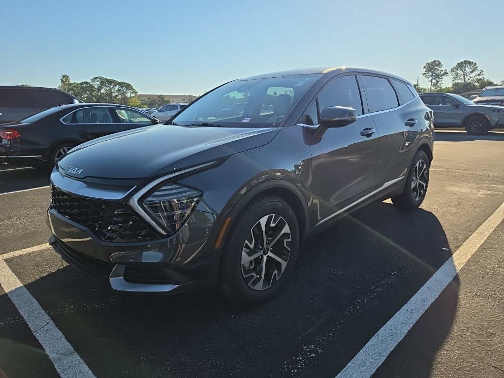 Certified 2024 Kia Sportage EX FWD image 6
