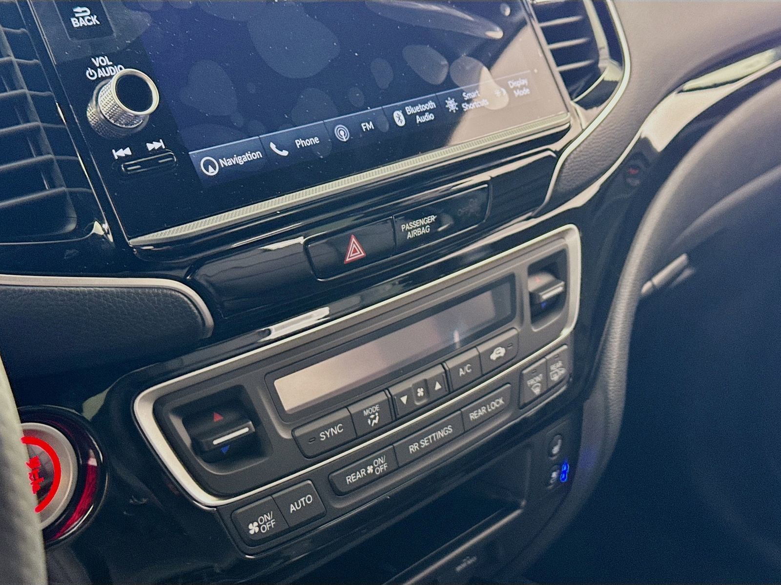 Used 2025 Honda Ridgeline Black Edition image 9