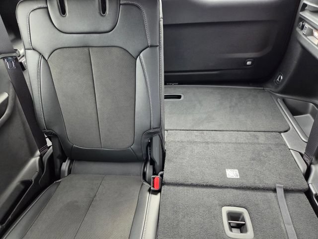 New 2024 Jeep Grand Cherokee L Altitude RWD image 9