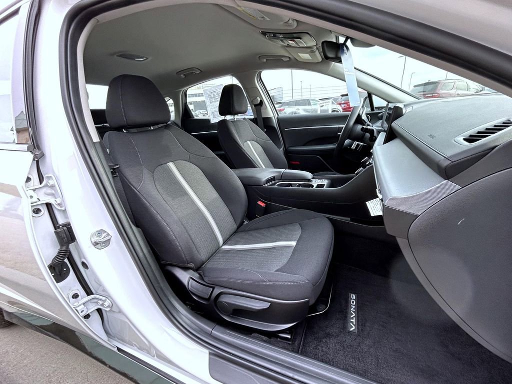 Used 2025 Hyundai Sonata SEL image 17