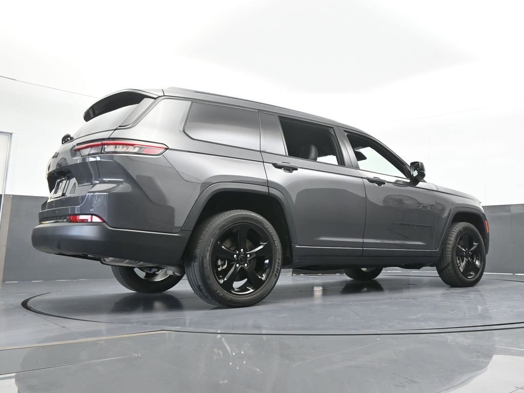 Used 2023 Jeep Grand Cherokee L Laredo AWD/4WD image 59