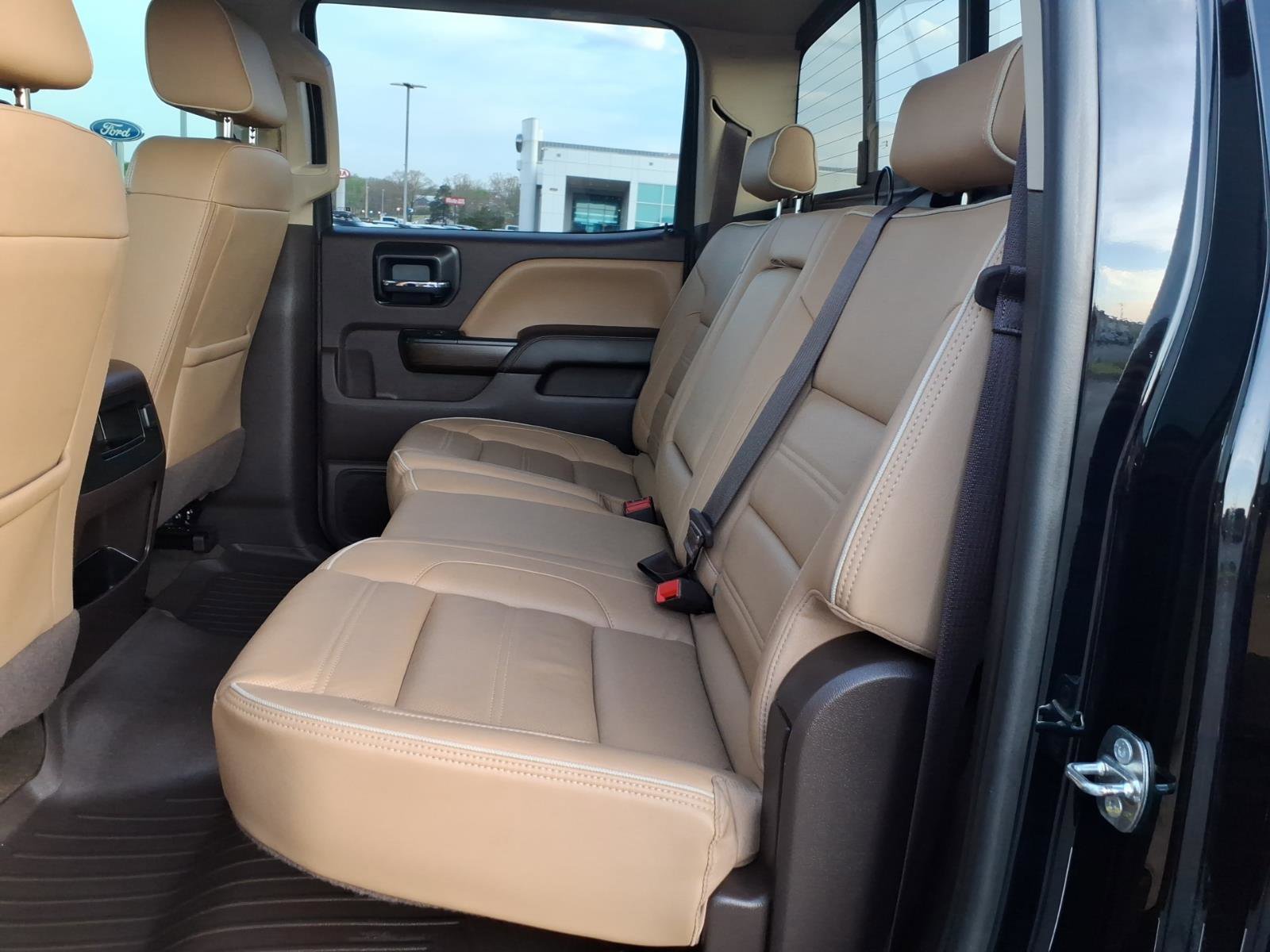 Used 2018 GMC Sierra 2500 Denali w/ Duramax Plus Package image 8