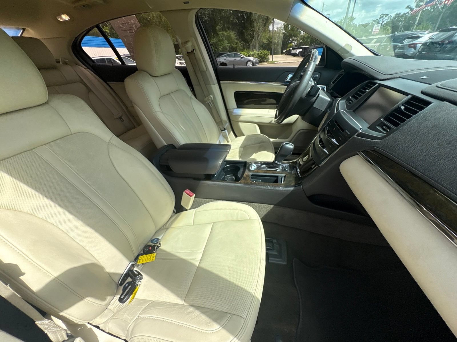 Used 2015 Lincoln MKS w/ Equipment Group 101A FWD image 16