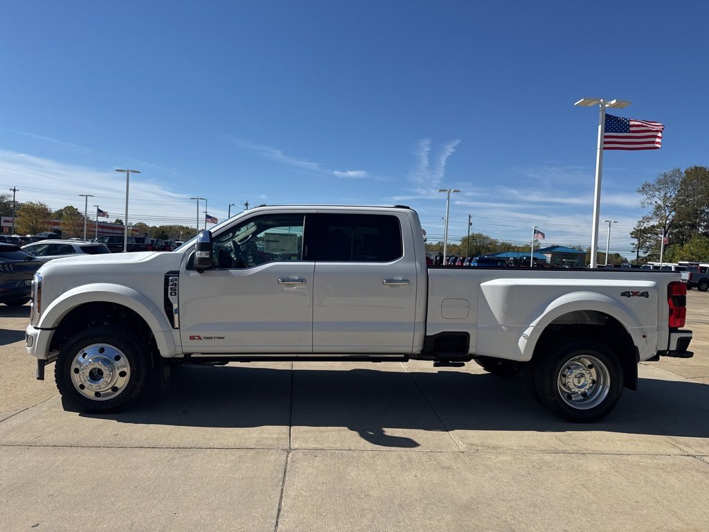New 2026 Ford F450 Platinum image 3