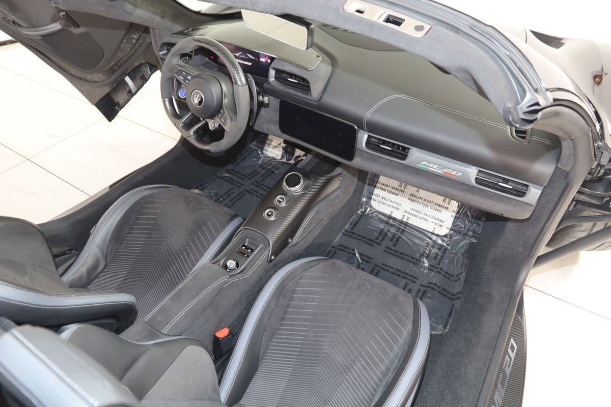 Used 2024 Maserati MC20 Cielo RWD image 45
