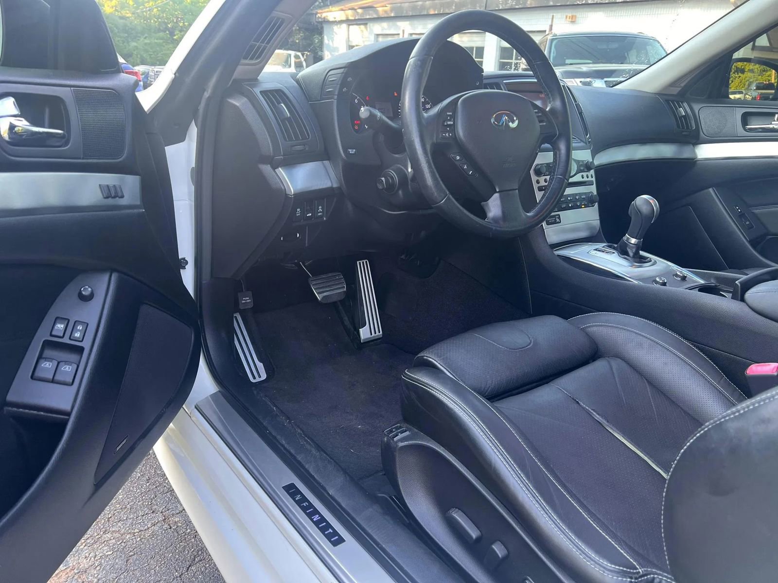 Used 2014 INFINITI Q60 Journey w/ Premium Package RWD image 23