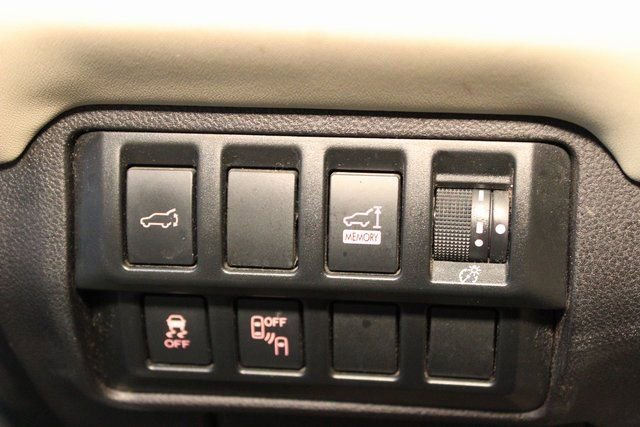 Used 2019 Subaru Ascent Touring image 18