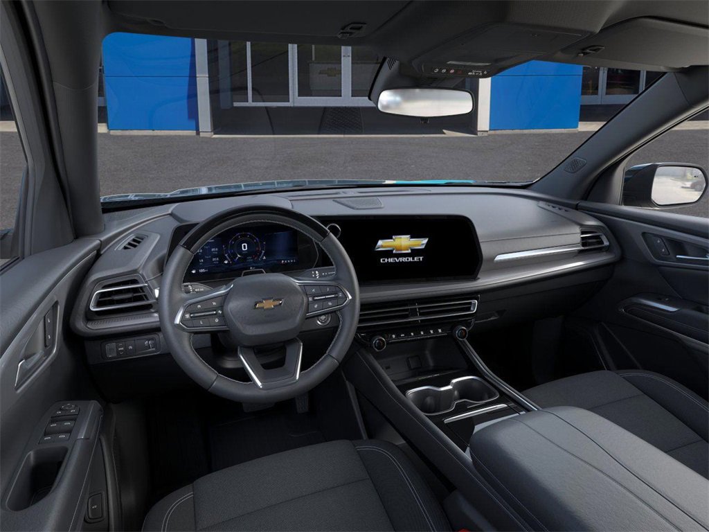 New 2025 Chevrolet Traverse LT w/ Enhanced Driving Package image 15
