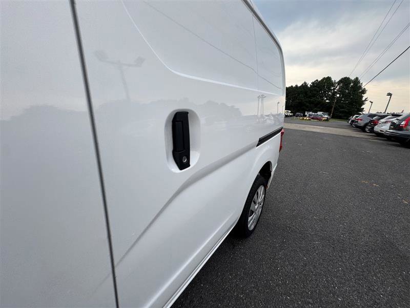 Used 2021 Nissan NV200 SV w/ Sliding Door Glass Package image 16