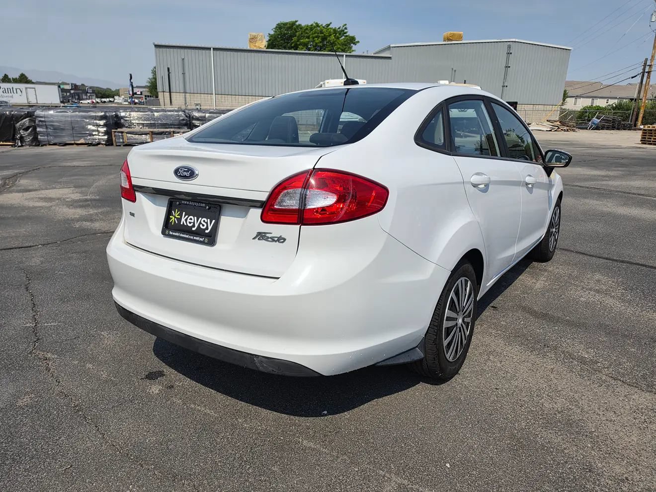 Used 2012 Ford Fiesta SE FWD image 9