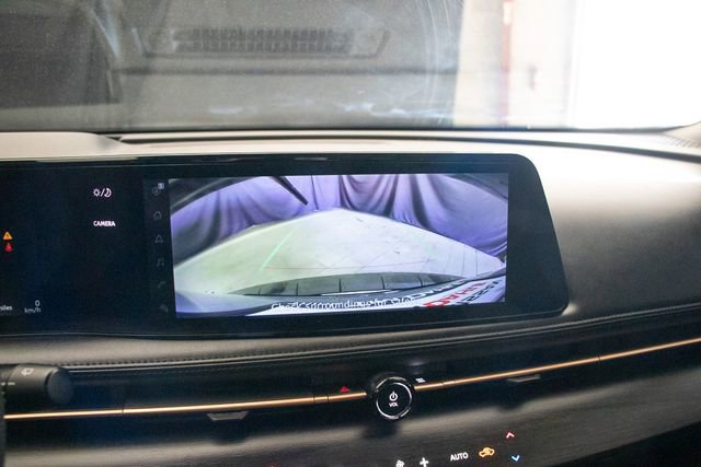 Used 2024 Nissan Ariya AWD image 33