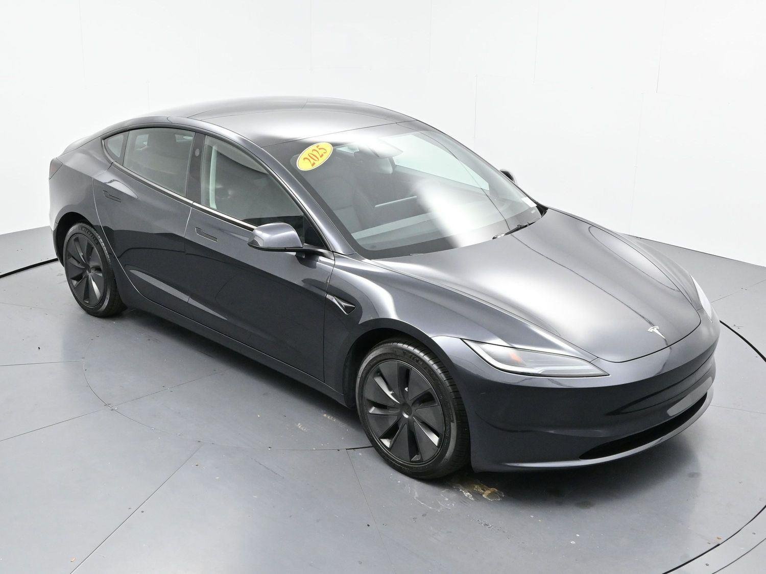 Used 2025 Tesla Model 3 Long Range RWD image 36