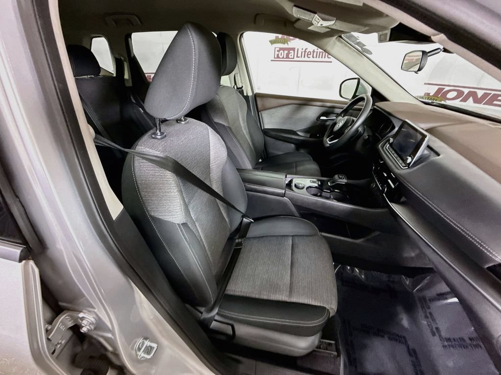Certified 2021 Nissan Rogue SV AWD/4WD image 31