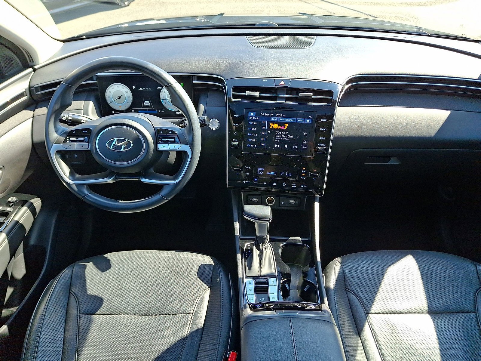 Certified 2022 Hyundai Tucson SEL w/ Convenience + Premium Package image 10