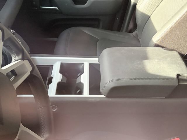 Used 2025 Land Rover Defender 110 S image 9