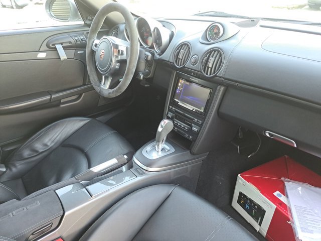Used 2012 Porsche Cayman R image 16