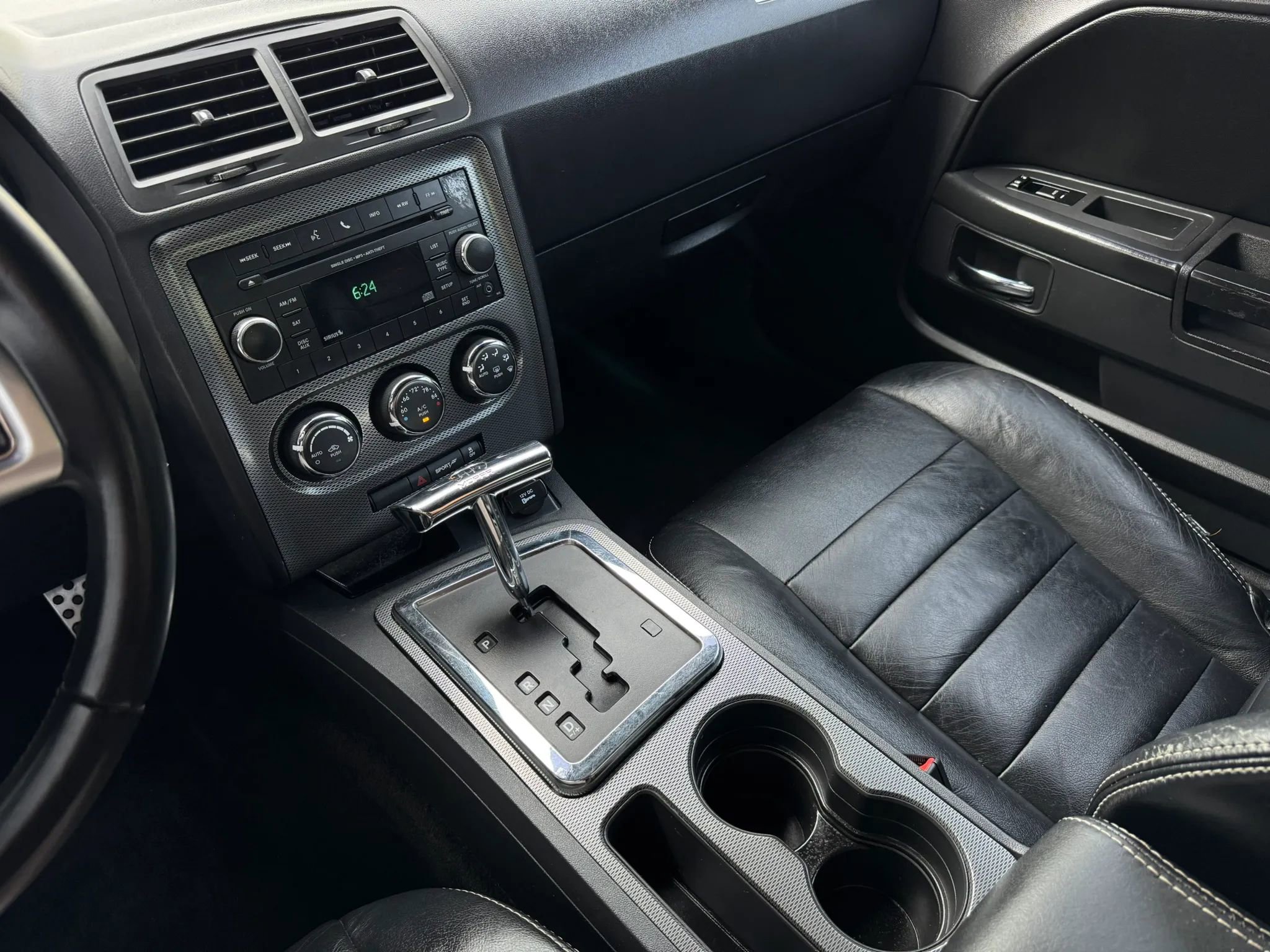 Used 2012 Dodge Challenger R/T RWD image 27
