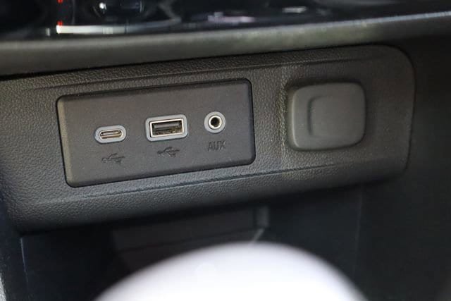 Used 2020 Buick Encore GX Select w/ Sport Touring Package FWD image 24