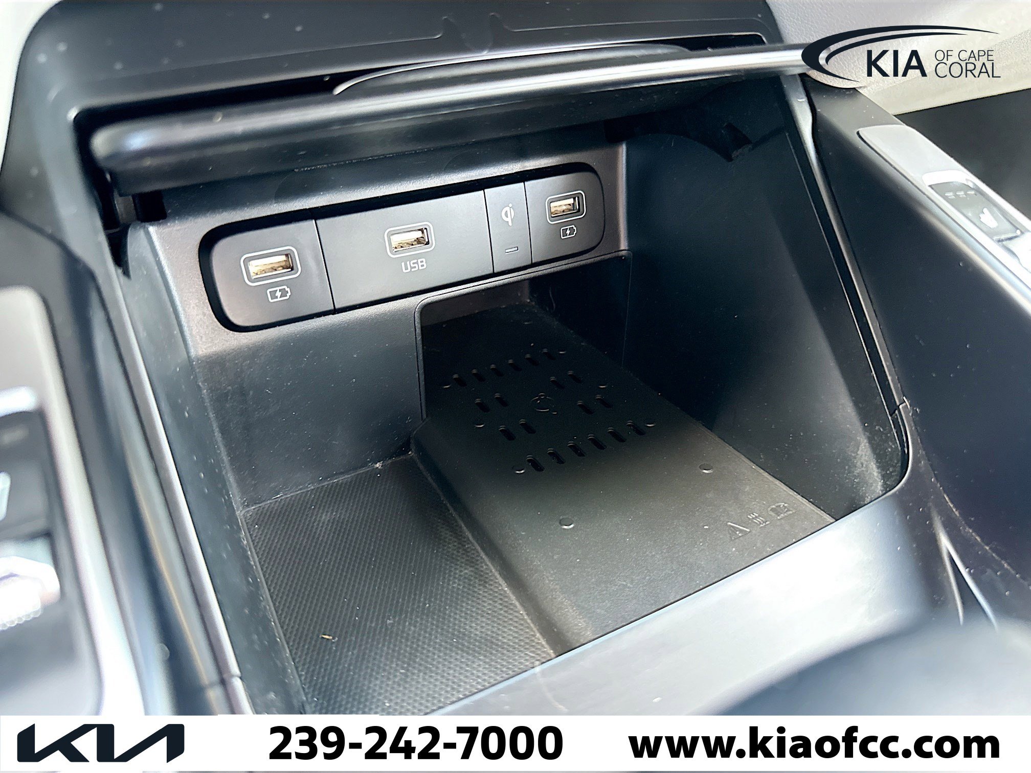 Used 2021 Kia Sorento EX w/ Panoramic Sunroof Package image 32