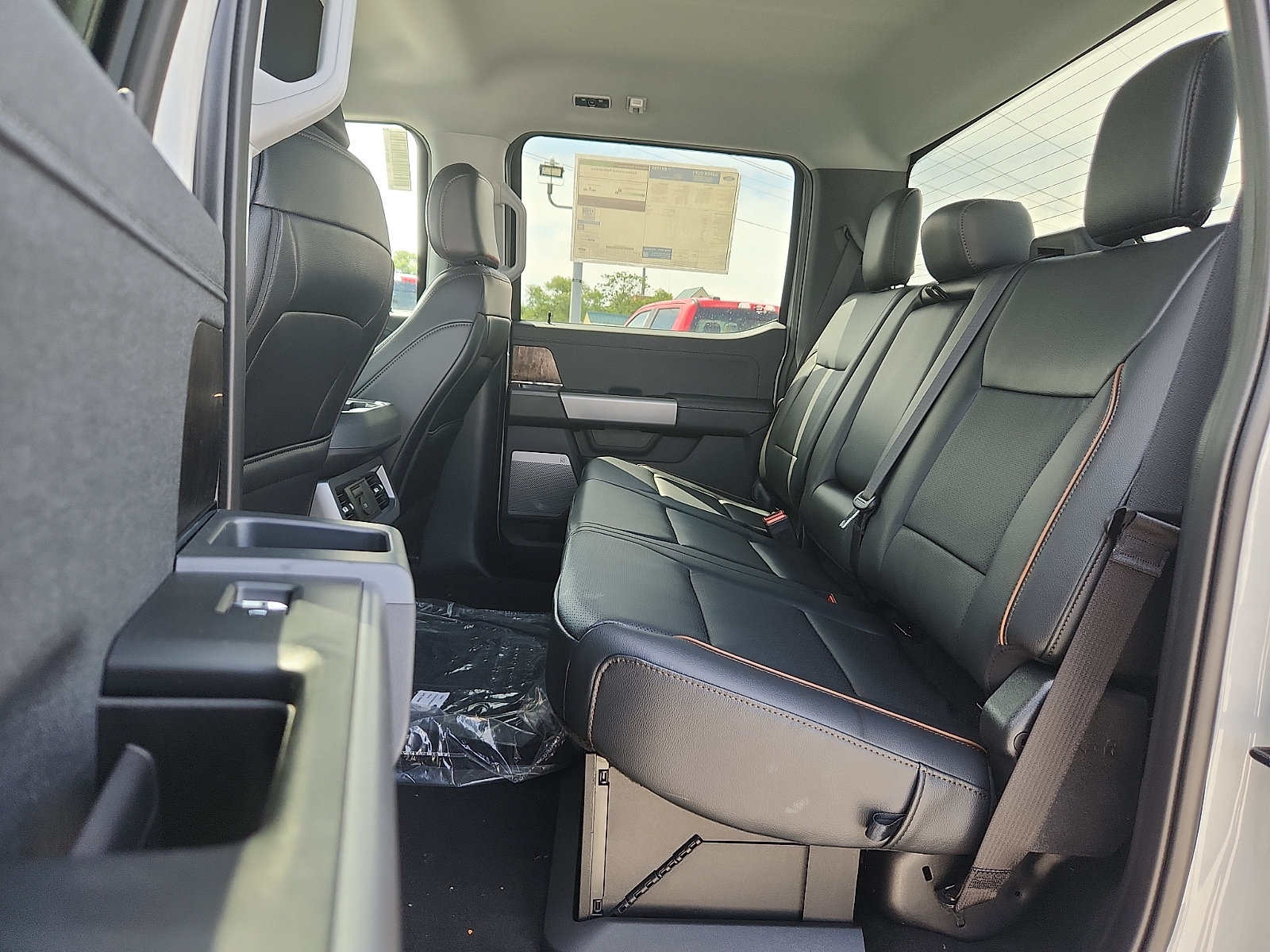 New 2026 Ford F250 Lariat w/ FX4 Off-Road Package AWD/4WD image 6