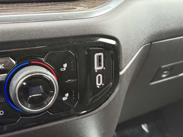 Used 2025 Chevrolet Silverado 1500 LT Trail Boss w/ Convenience Package II AWD/4WD image 31