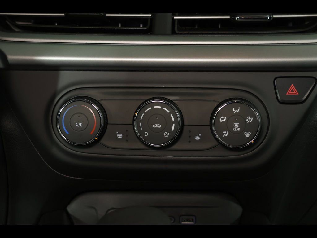 New 2026 Chevrolet Trax RS image 17