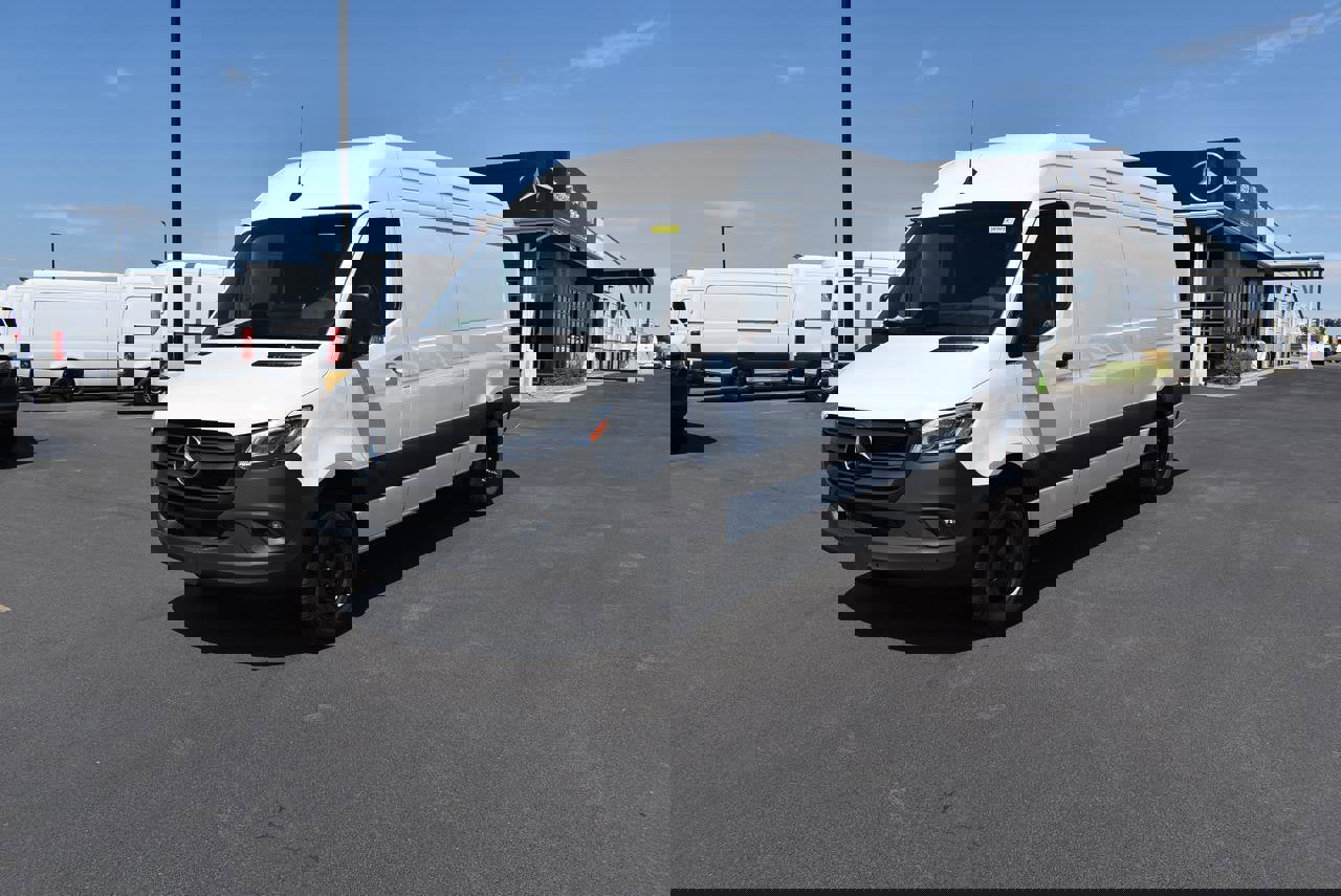 New 2025 Mercedes-Benz Sprinter 3500 image 1