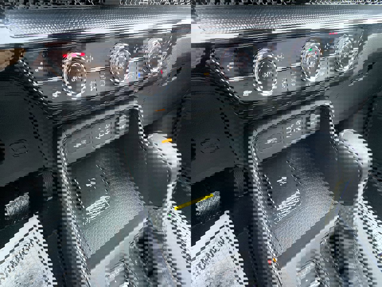 Used 2024 Honda CR-V EX-L image 19