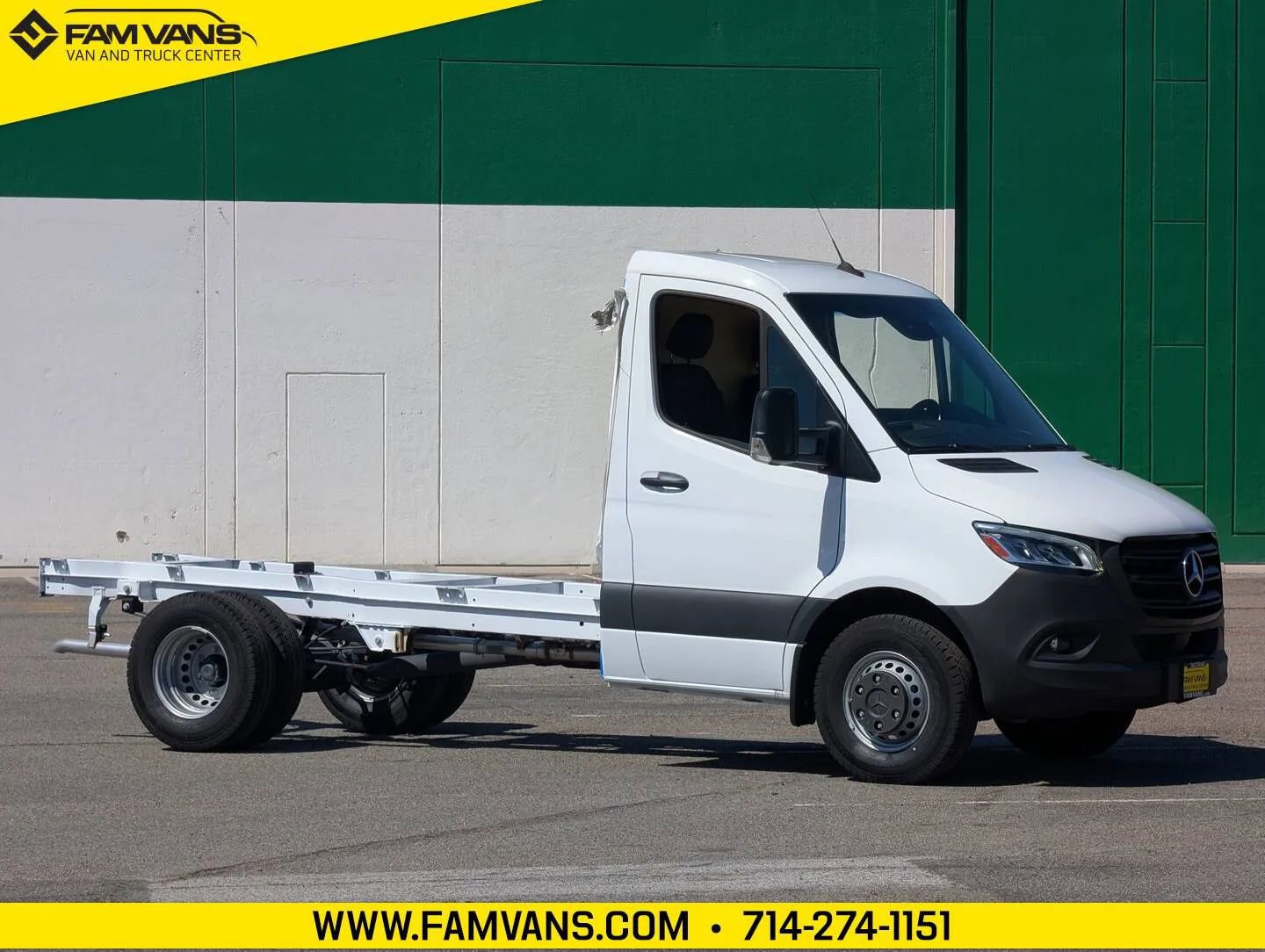 Used 2024 Mercedes-Benz Sprinter 4500 image 1