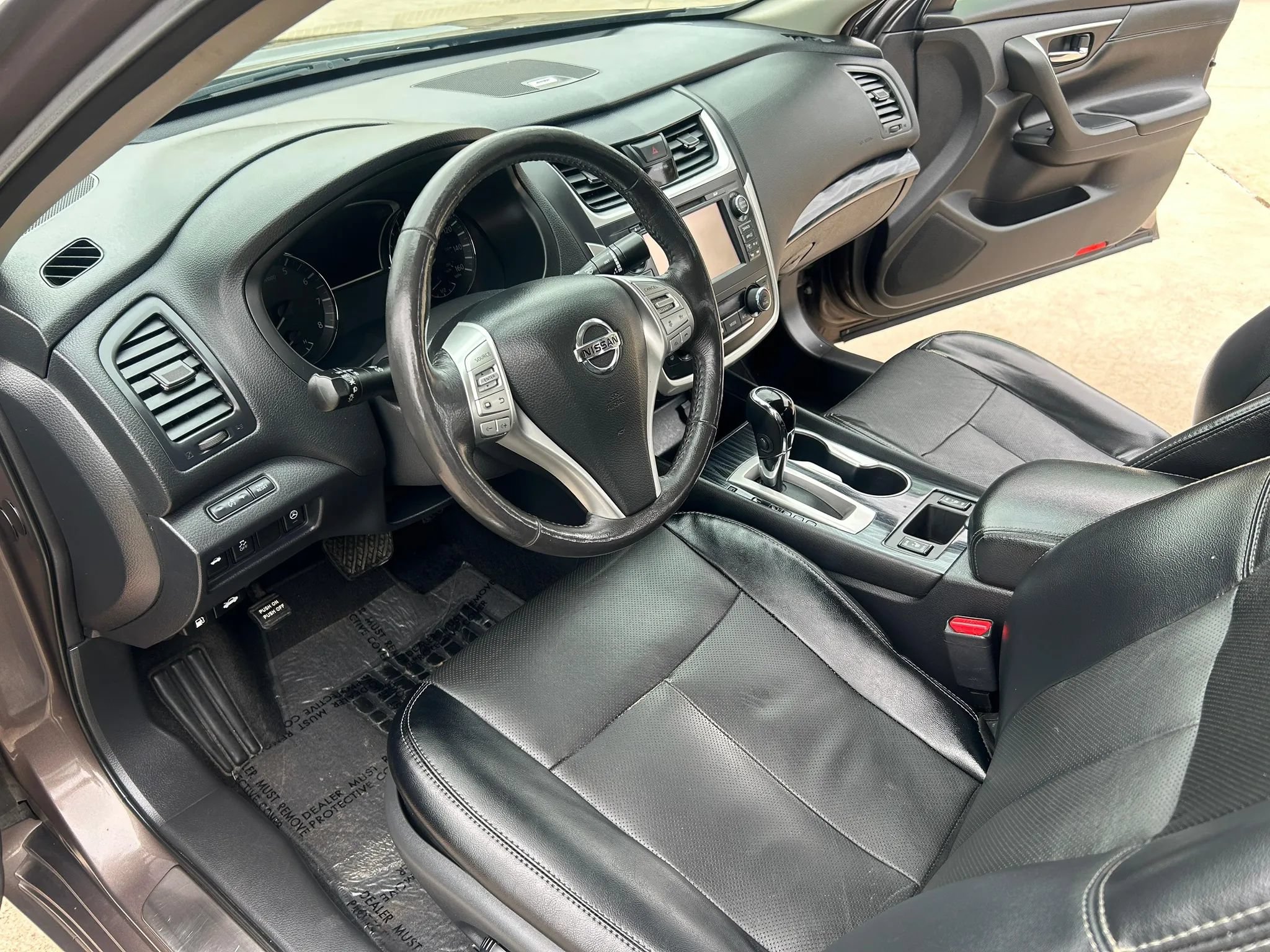 Used 2017 Nissan Altima 2.5 SL w/ 2.5 Technology Package FWD image 16