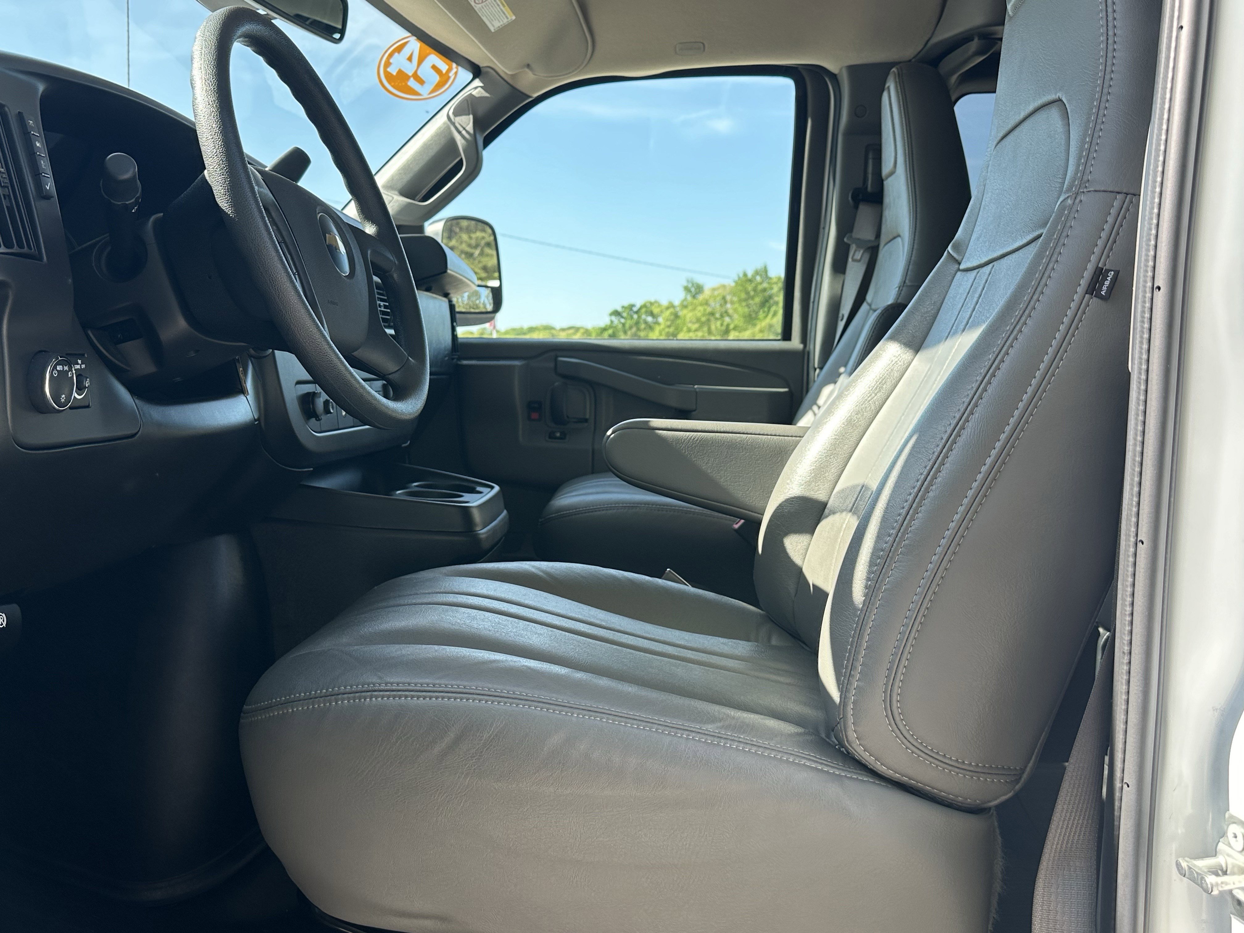 Used 2024 Chevrolet Express 3500 LS image 12