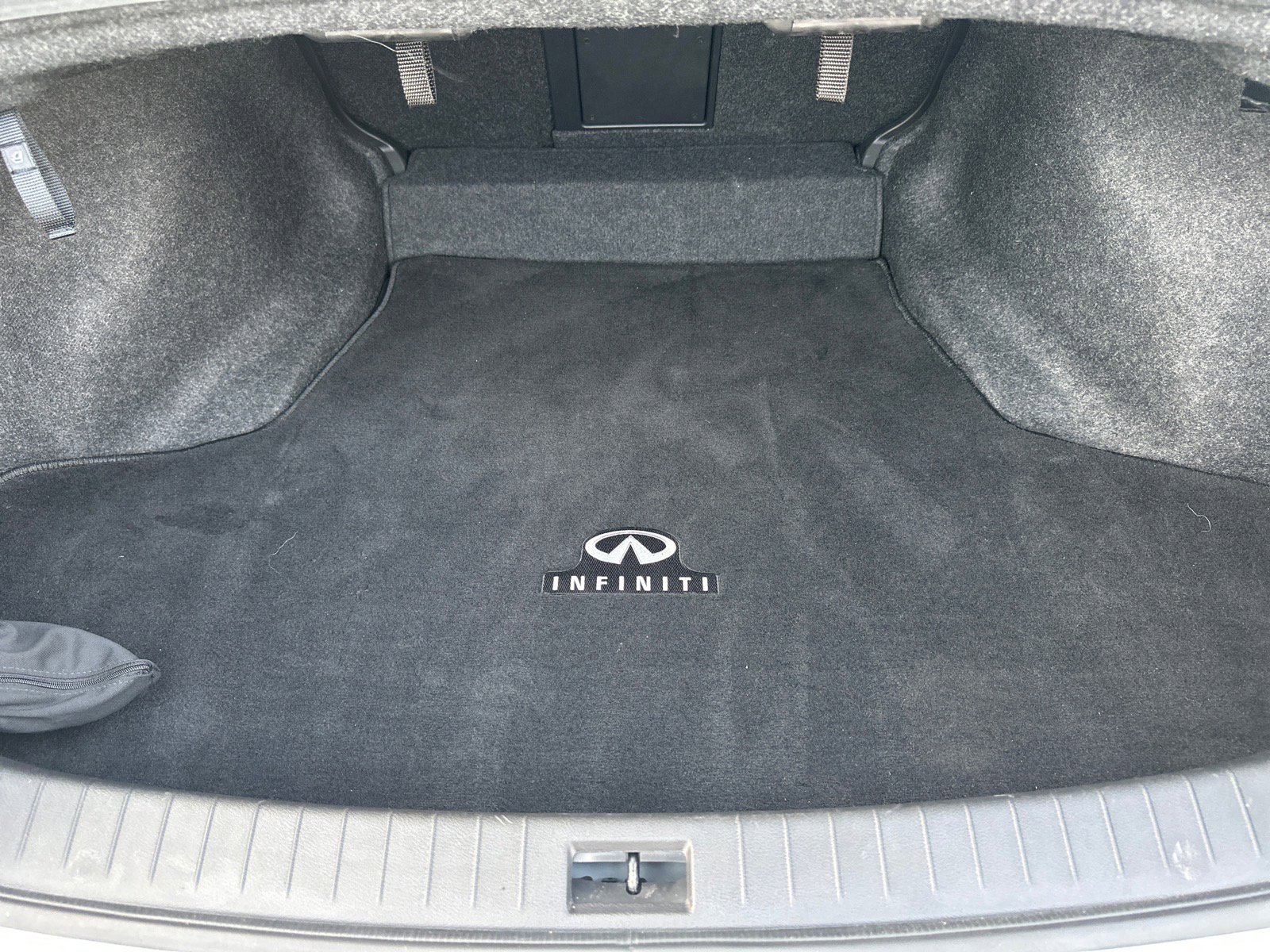 Used 2019 INFINITI Q50 Luxe w/ Essential Package (3.0T Luxe) image 11