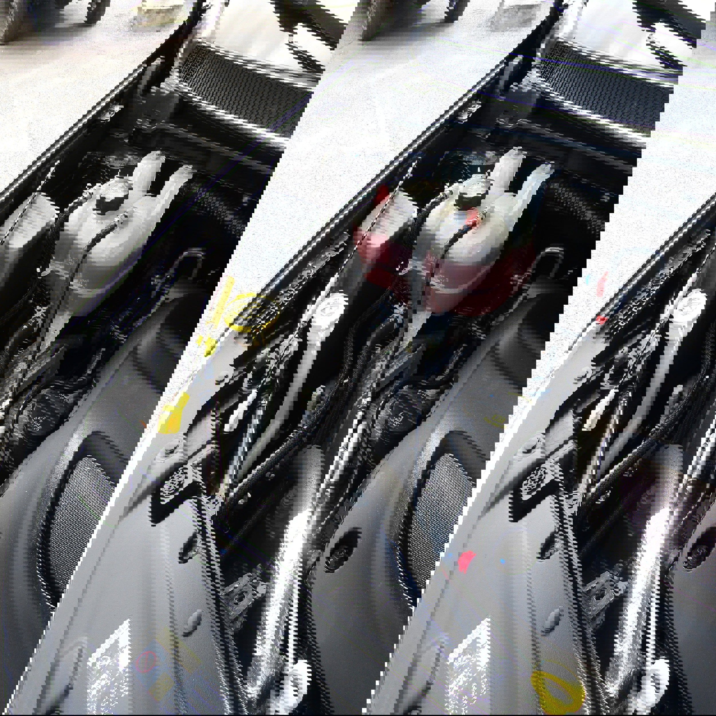 Used 2010 Chrysler Town & Country LX image 13