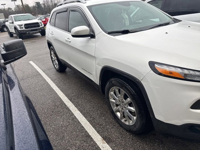 Used 2016 Jeep Cherokee Limited image 3