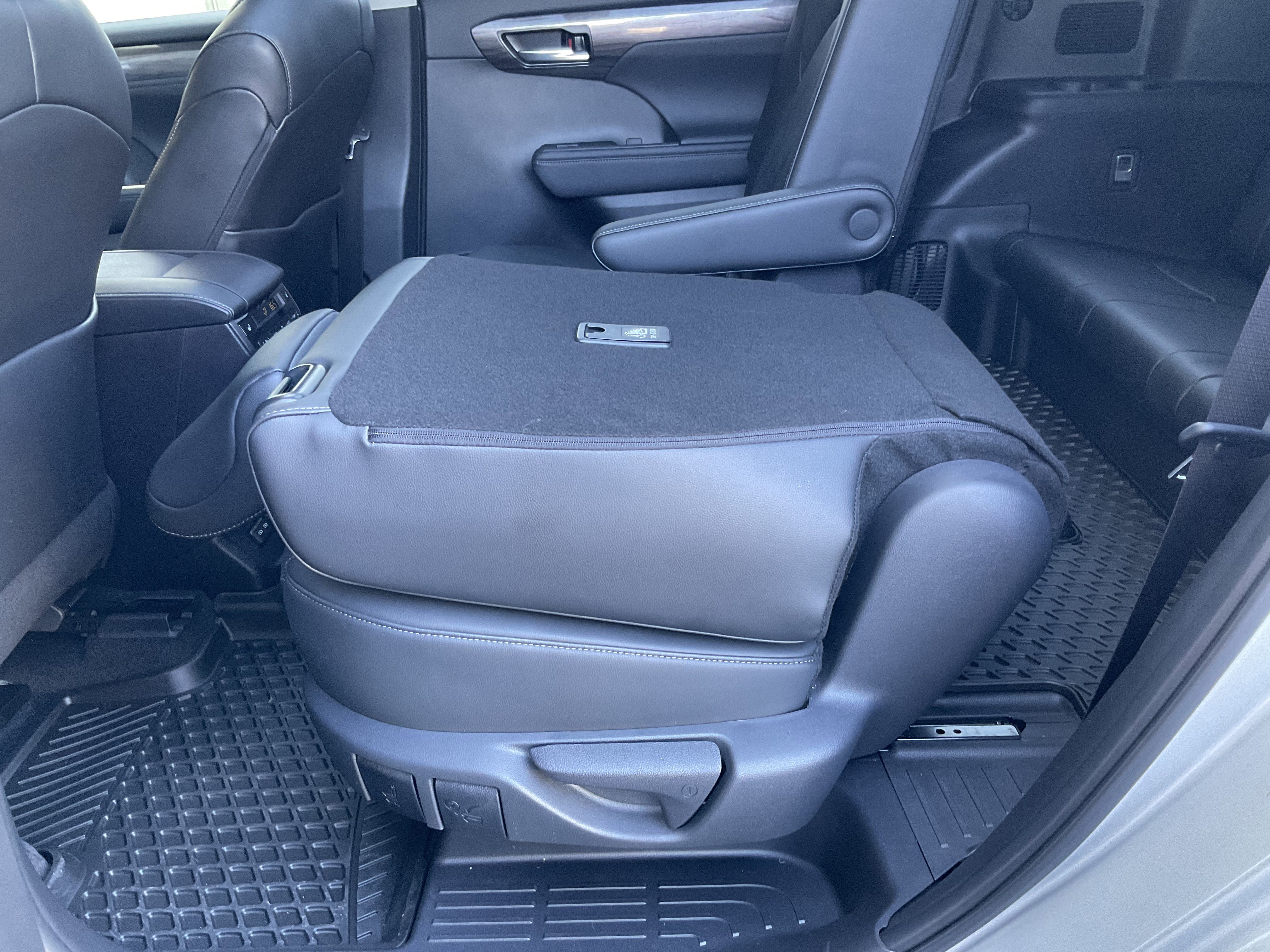 Used 2024 Toyota Highlander Platinum image 47