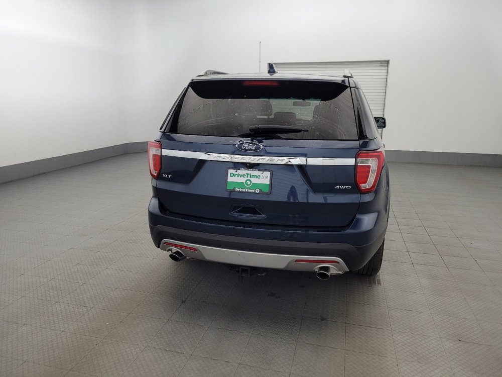 Used 2016 Ford Explorer XLT w/ Equipment Group 202A AWD/4WD image 7