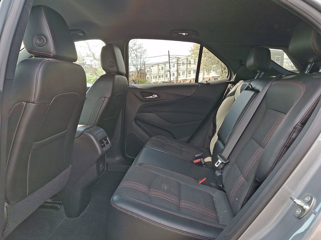 Used 2023 Chevrolet Equinox RS image 9