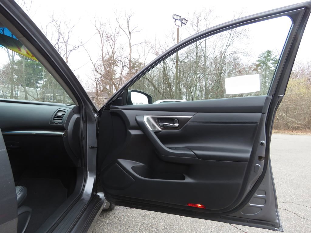 Used 2014 Nissan Altima 2.5 SL w/ Technology Package image 12