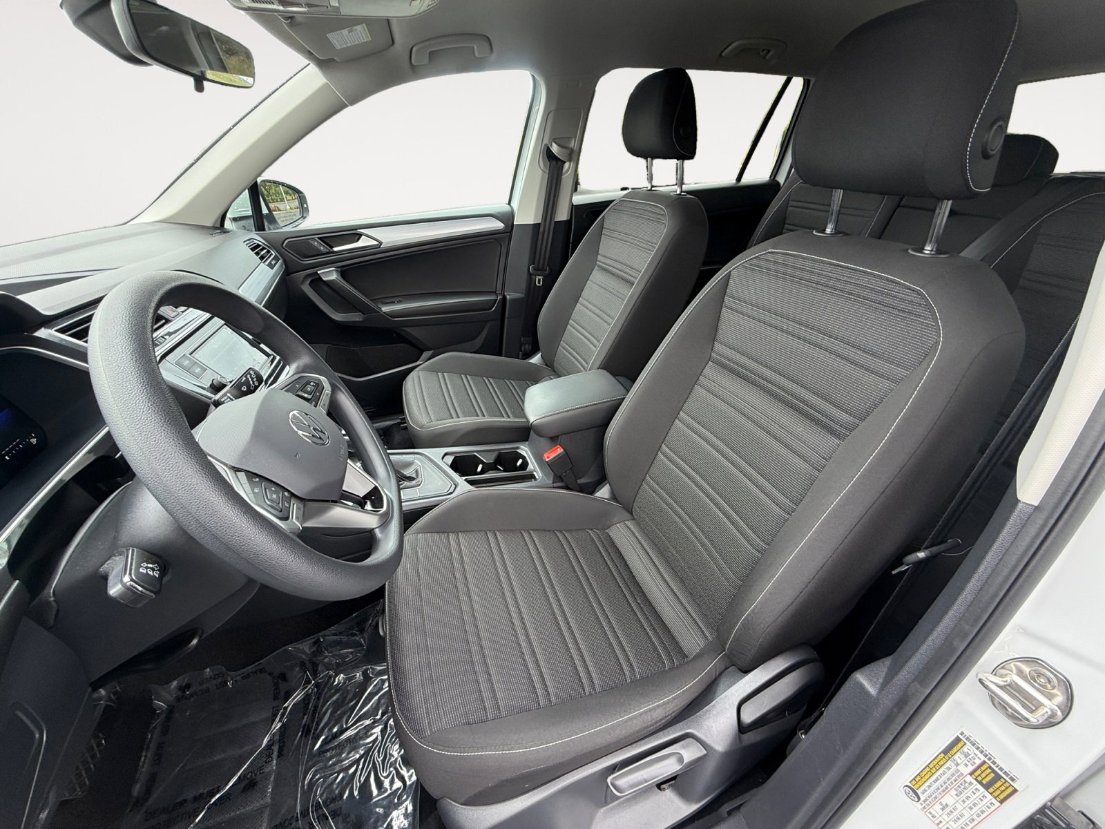 Used 2023 Volkswagen Tiguan S FWD image 10