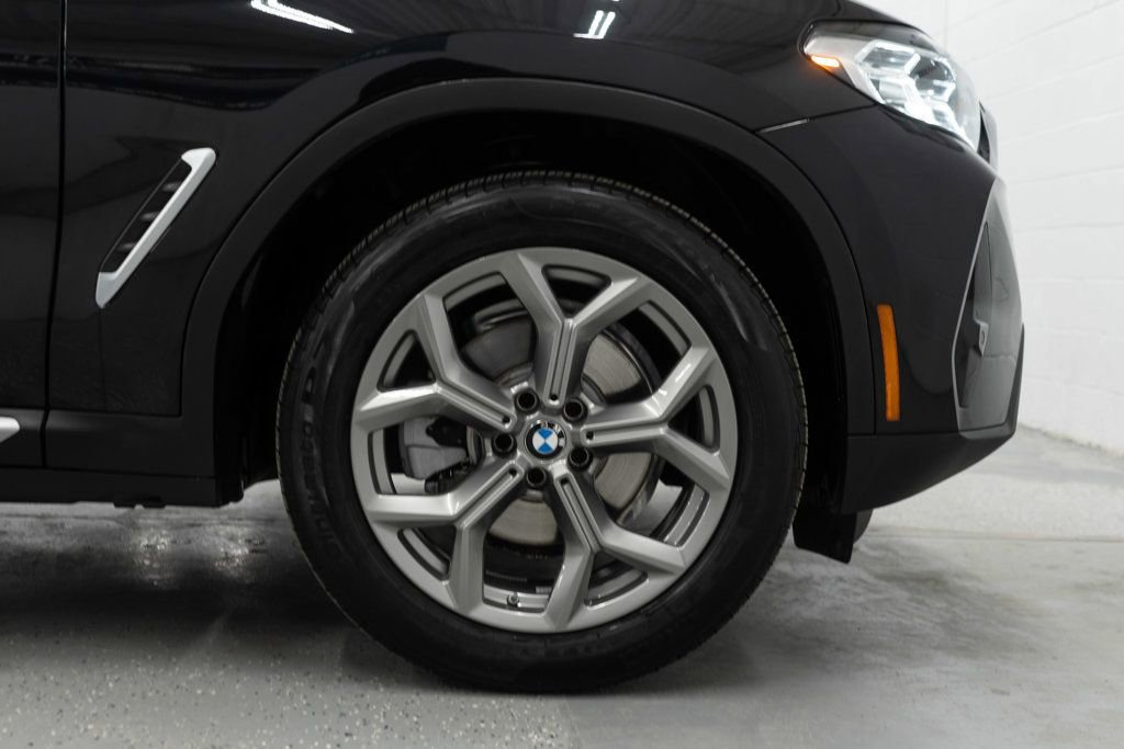 Used 2025 BMW X4 xDrive30i image 40