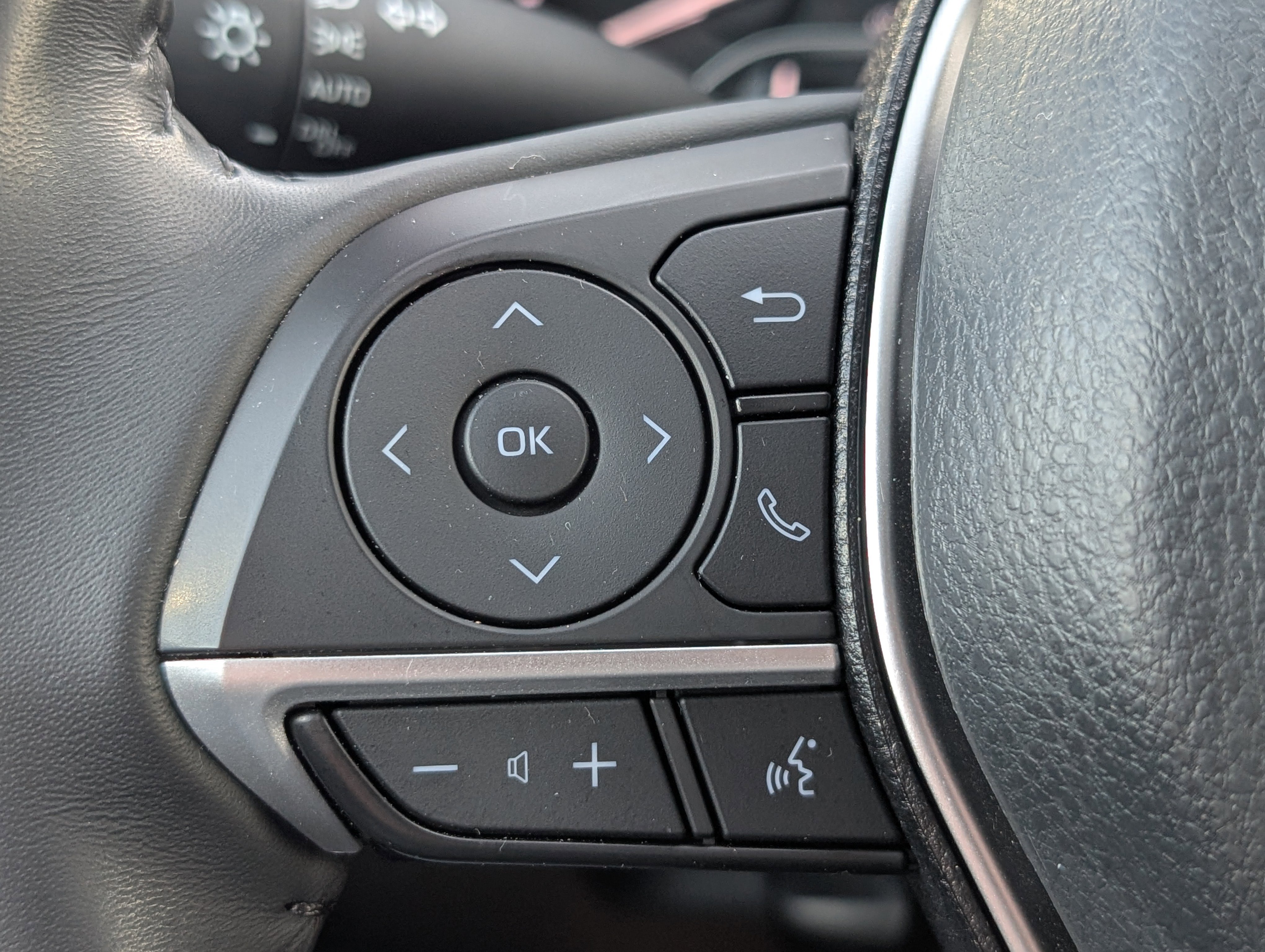 Used 2023 Toyota Camry XLE image 23