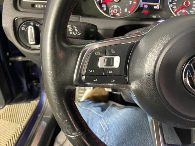 Used 2015 Volkswagen Golf 4-Door image 18