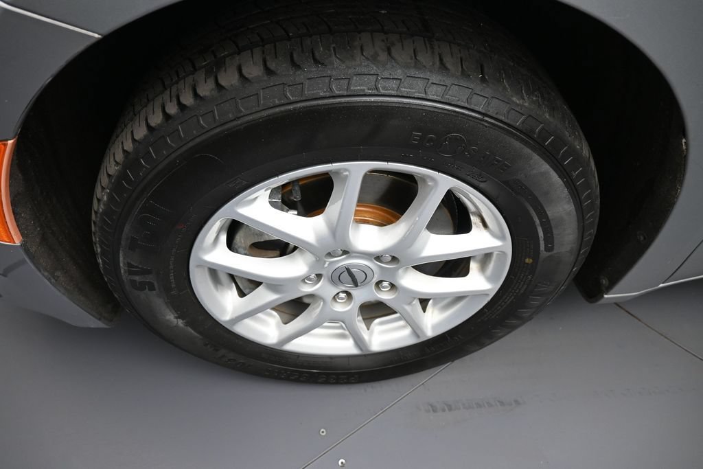 Used 2021 Chrysler Voyager Lxi FWD image 14