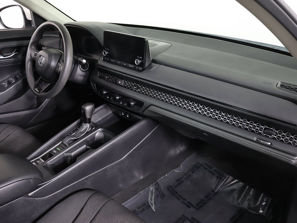 Used 2025 Honda Accord LX image 24
