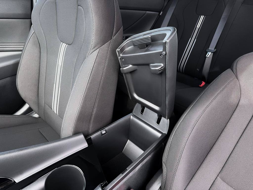 New 2026 Hyundai Elantra SEL FWD image 21