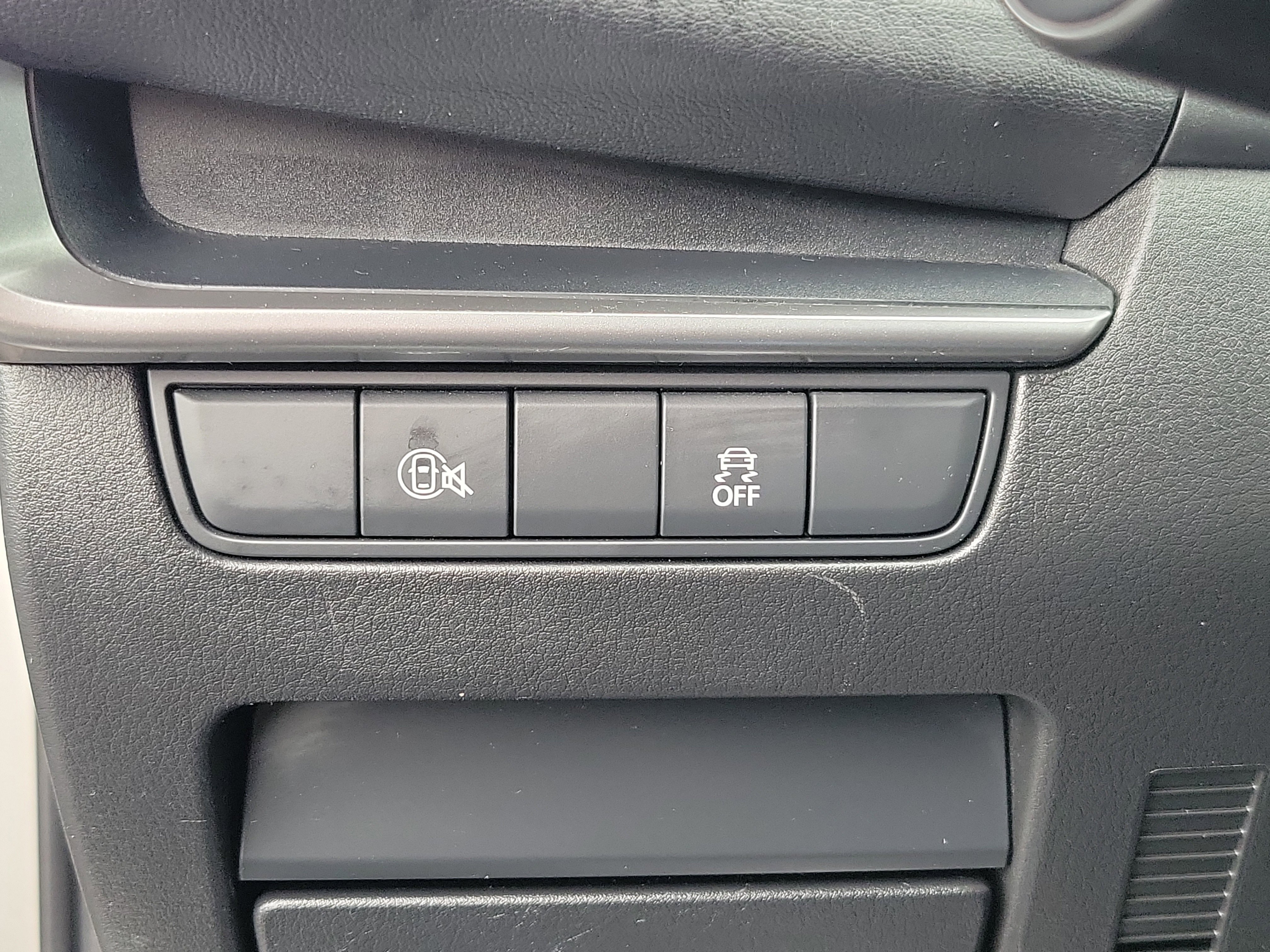 Used 2024 MAZDA MAZDA3 s image 21