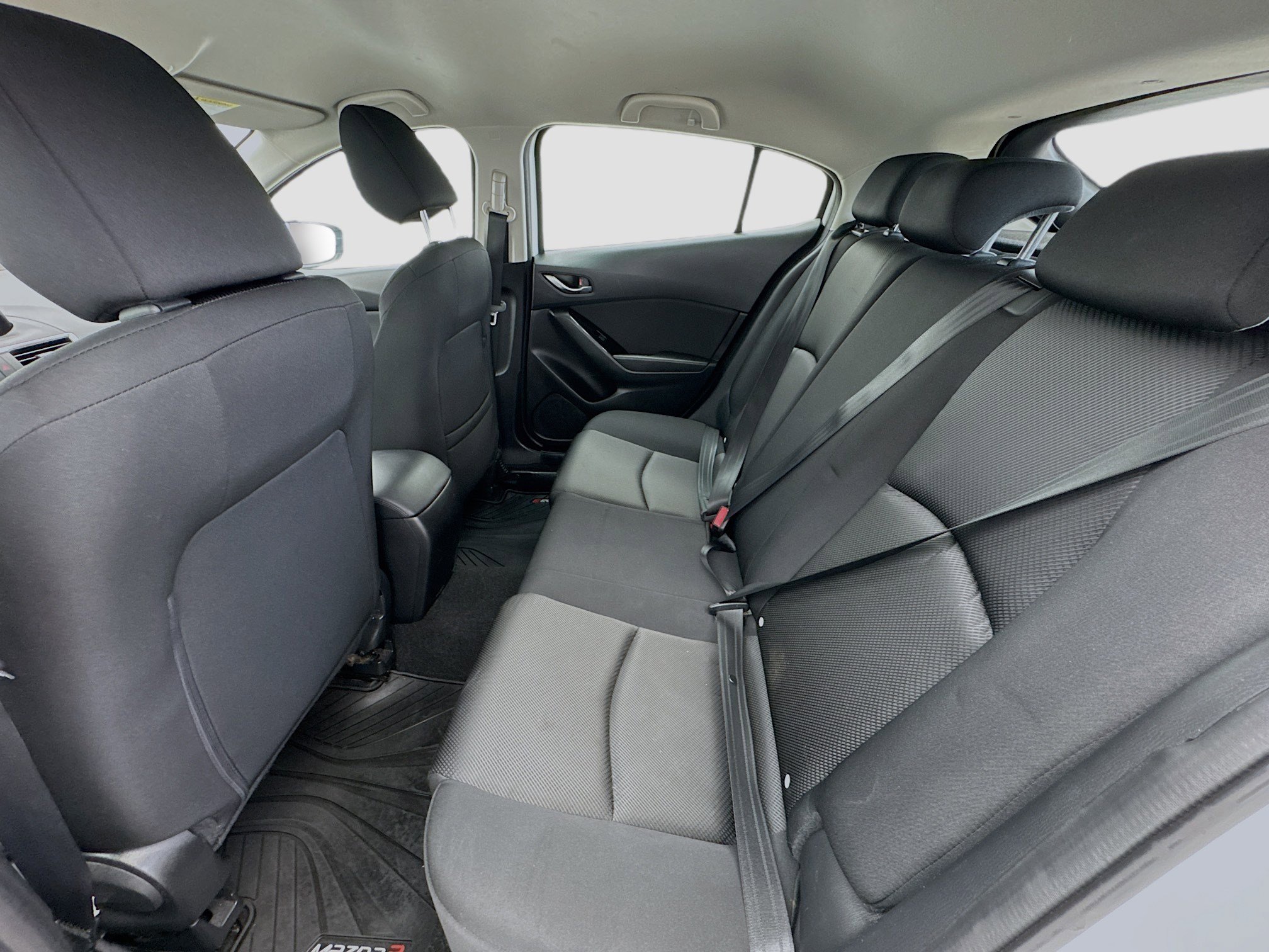 Used 2018 MAZDA MAZDA3 Sport FWD image 15