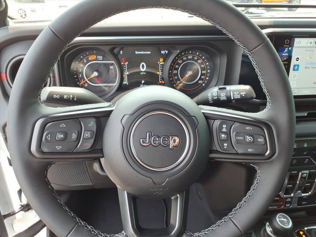 New 2026 Jeep Wrangler Unlimited Rubicon w/ Technology Group AWD/4WD image 12